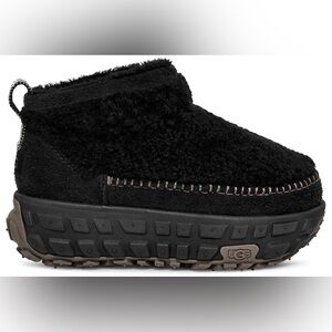 UGG Women's Venture Daze Ultra Mini Cozy Black Boots